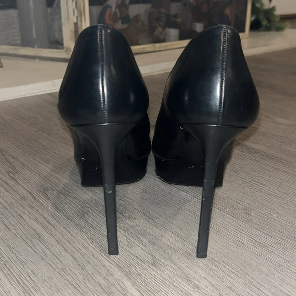 Authentic Saint Laurent Paris Black Leather Heels - Picture 4 of 11